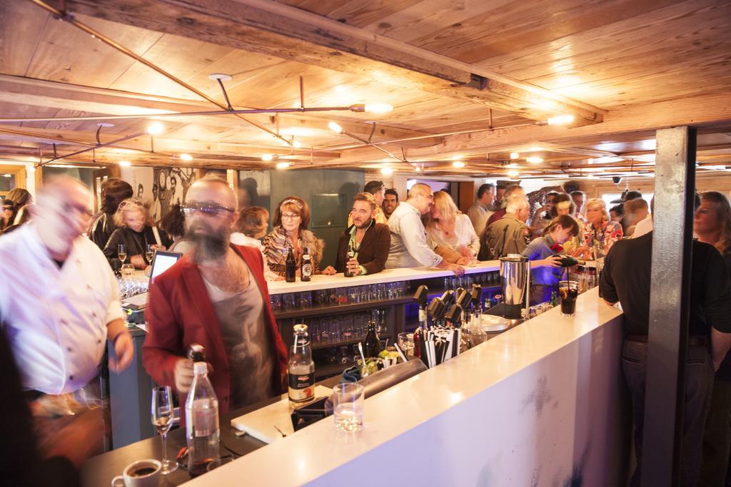 Der Gaukler Hostelオーバーシュタウフェン エクステリア 写真